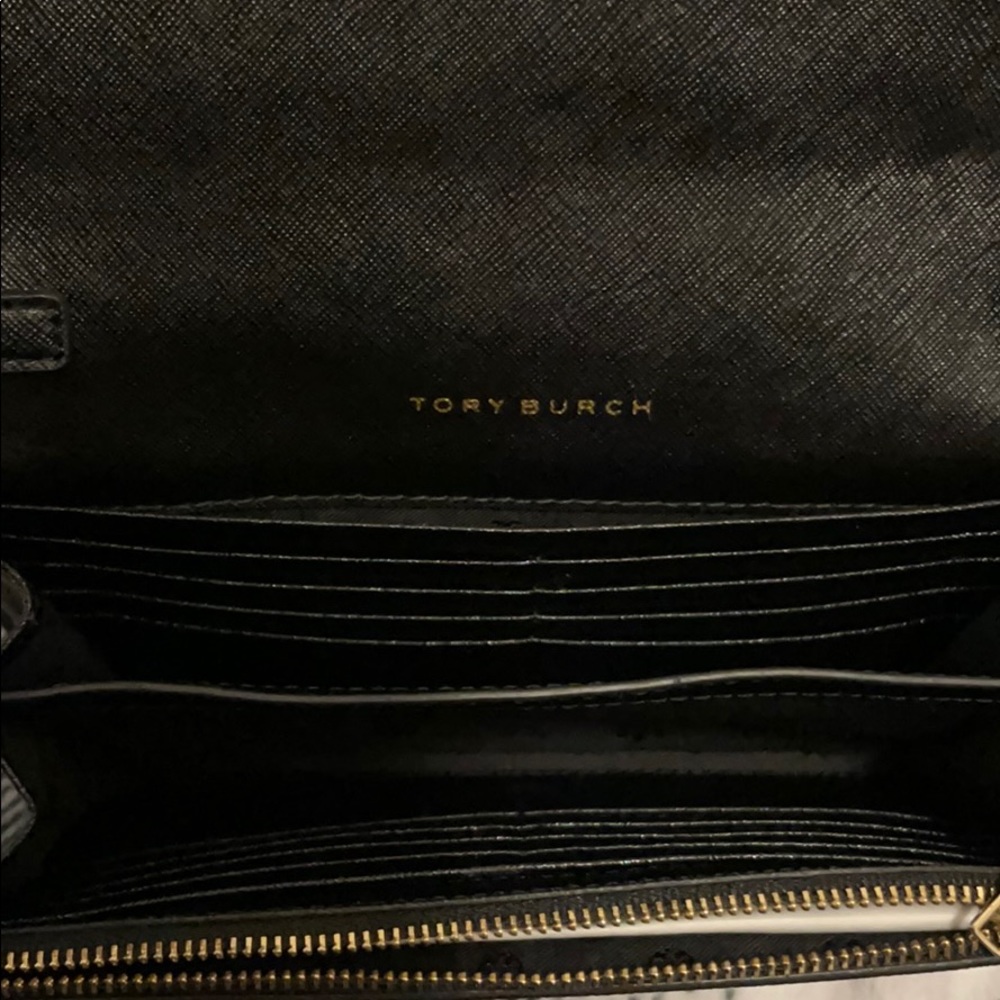 Brand new Tory Burch crossbody in black - Picture 3 of 5